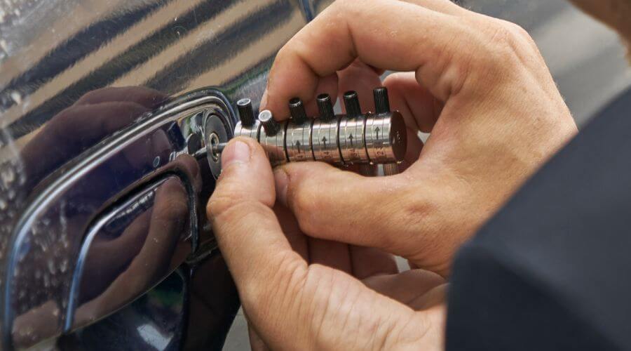 Professional New roof installation in Amsterdam, MO